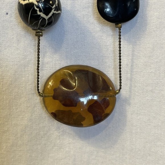 Exotic Stone, Glass and Metal Bead Necklace With Complimenting Earings 37" Long - Picture 7 of 10